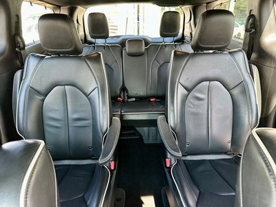 2020 Chrysler Pacifica Hybrid Limited