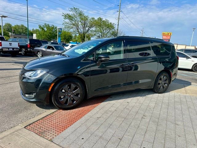 2020 Chrysler Pacifica Hybrid Limited