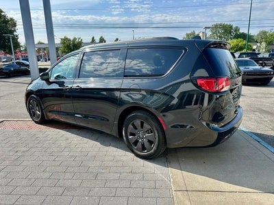 2020 Chrysler Pacifica Hybrid Limited