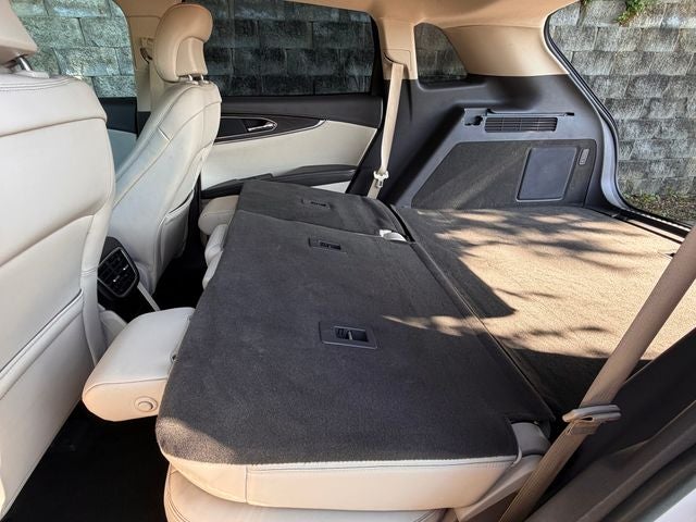2019 Lincoln Nautilus Select