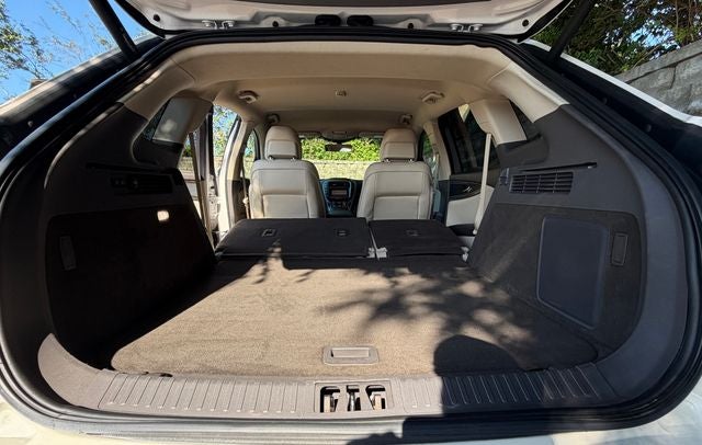 2019 Lincoln Nautilus Select