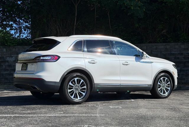 2019 Lincoln Nautilus Select