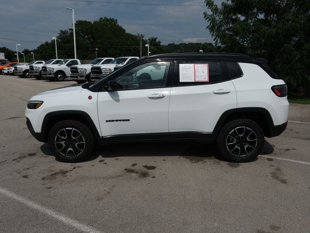 2025 Jeep Compass Trailhawk