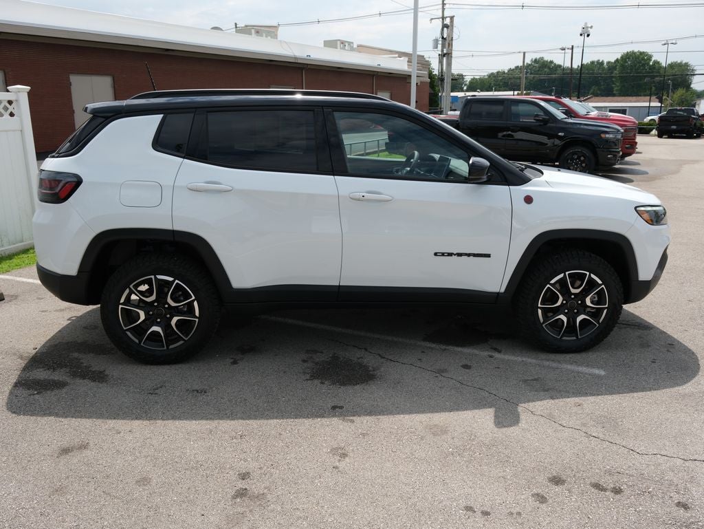 2025 Jeep Compass Trailhawk