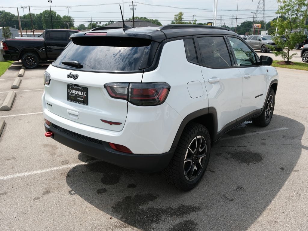 2025 Jeep Compass Trailhawk
