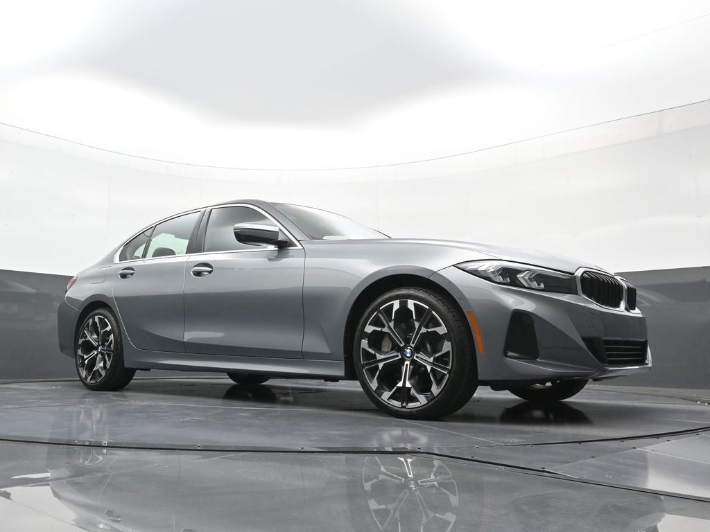 2025 BMW 3 Series 330i xDrive
