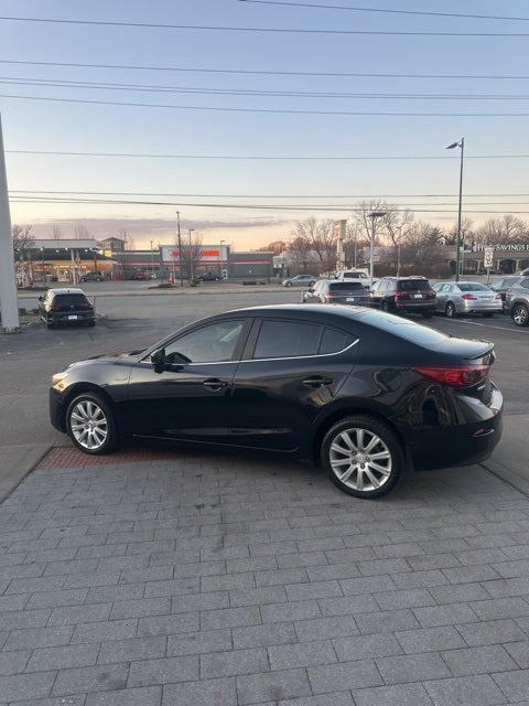 2018 Mazda Mazda3 Touring
