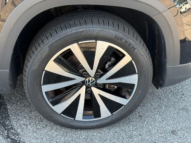2024 Volkswagen Taos 1.5T SE