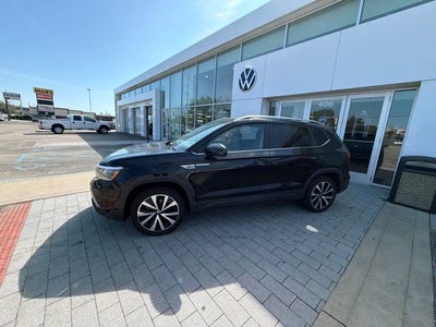 2024 Volkswagen Taos 1.5T SE