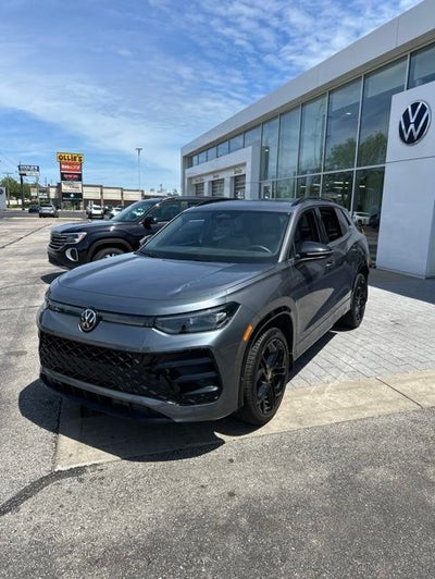 2025 Volkswagen Tiguan 2.0T SE R-Line Black