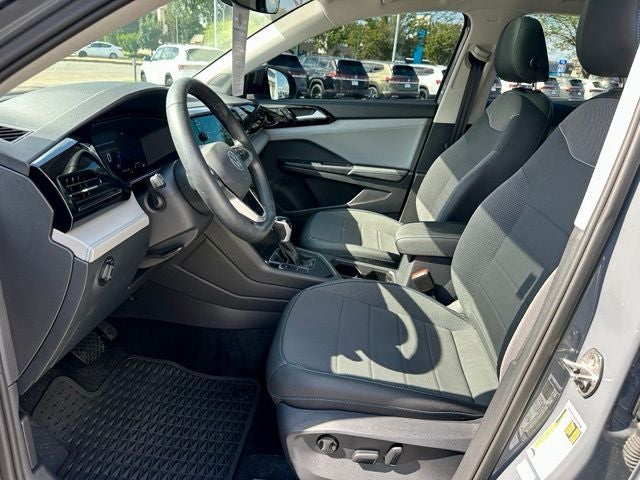2024 Volkswagen Taos 1.5T SE Black