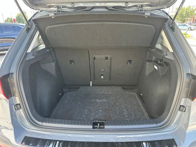 2024 Volkswagen Taos 1.5T SE Black