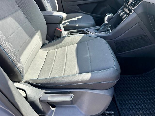 2024 Volkswagen Taos 1.5T SE Black