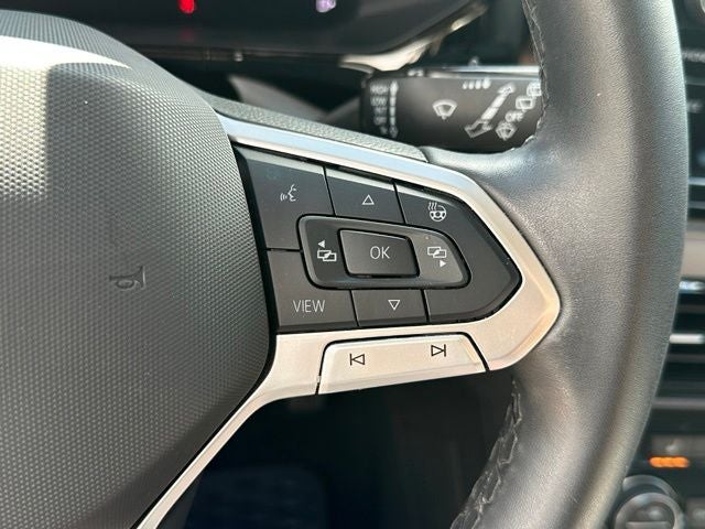 2024 Volkswagen Taos 1.5T SE Black