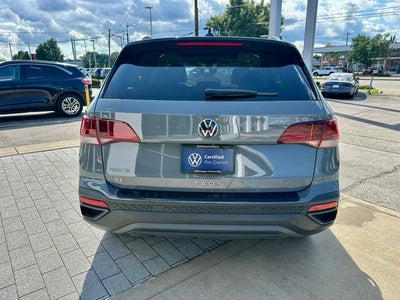 2024 Volkswagen Taos 1.5T SE Black