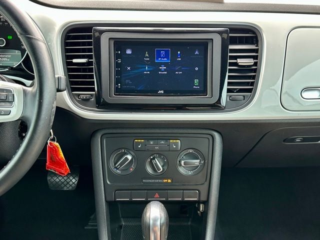 2015 Volkswagen Beetle 1.8T