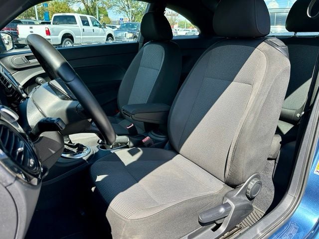 2019 Volkswagen Beetle 2.0T S