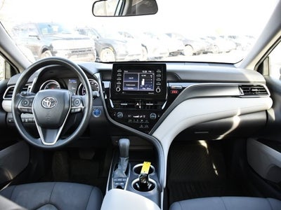 2022 Toyota Camry Hybrid LE