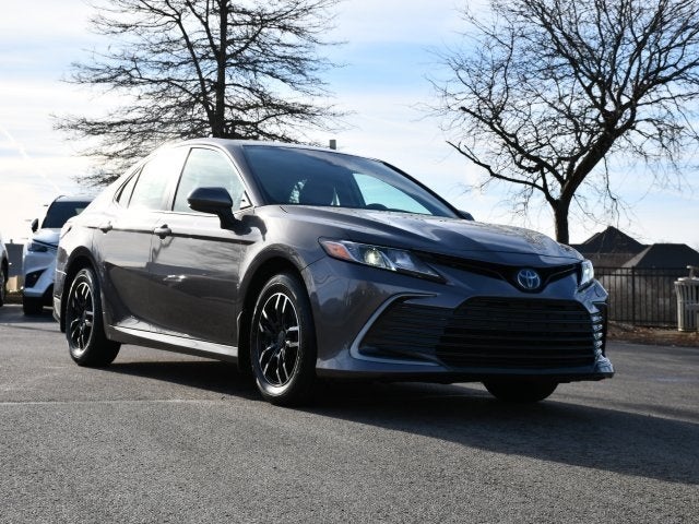 2022 Toyota Camry Hybrid LE