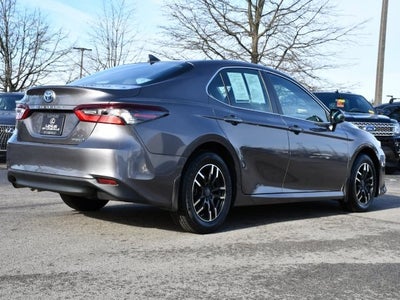 2022 Toyota Camry Hybrid LE