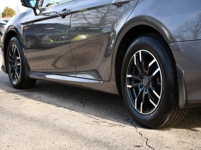 2022 Toyota Camry Hybrid LE