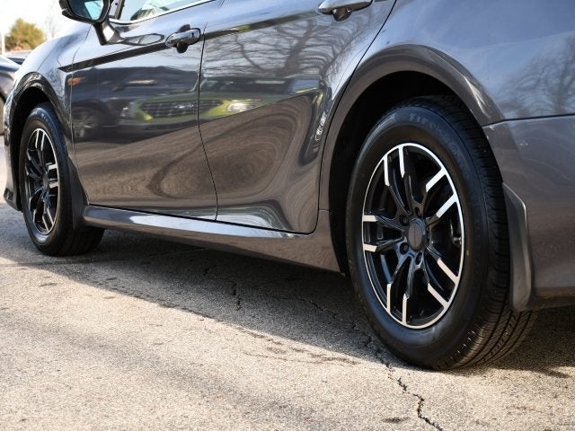 2022 Toyota Camry Hybrid LE