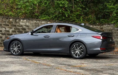 2024 Lexus ES 300h