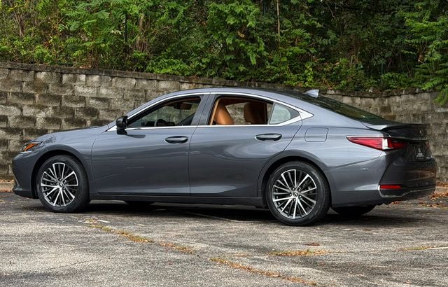 2024 Lexus ES 300h