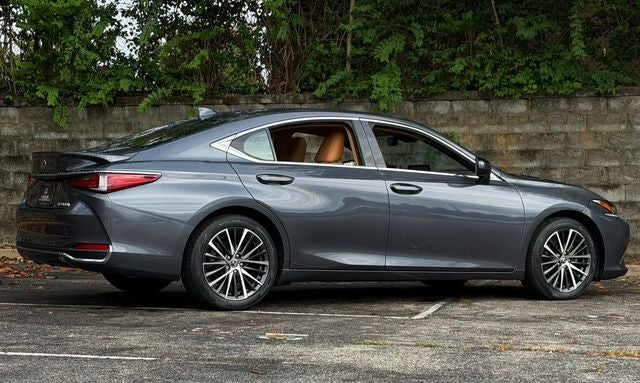 2024 Lexus ES 300h