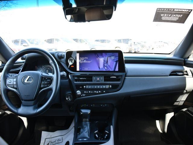 2025 Lexus ES 300h