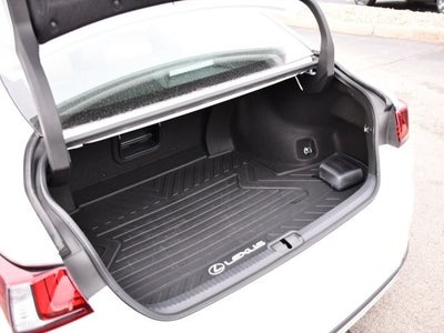 2025 Lexus ES 300h Luxury