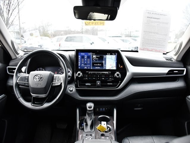 2022 Toyota Highlander Platinum