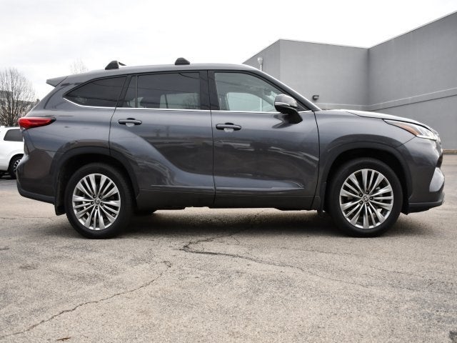 2022 Toyota Highlander Platinum
