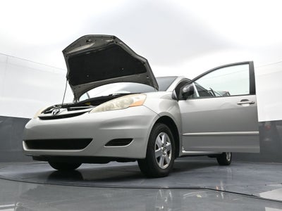 2010 Toyota Sienna CE