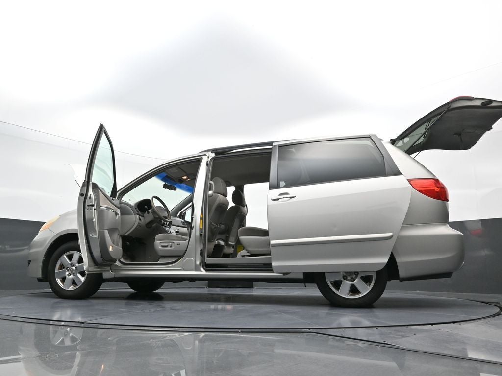 2010 Toyota Sienna CE