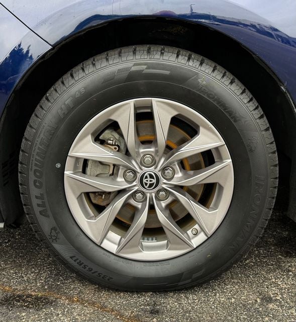 2022 Toyota Sienna XLE 7 Passenger