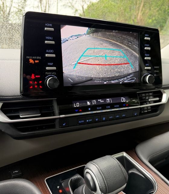 2022 Toyota Sienna XLE 7 Passenger
