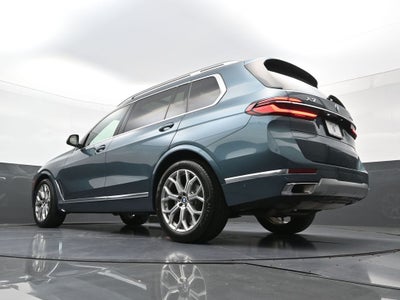 2025 BMW X7 xDrive40i