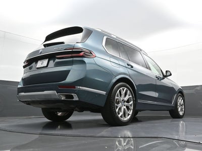 2025 BMW X7 xDrive40i