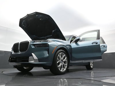 2025 BMW X7 xDrive40i
