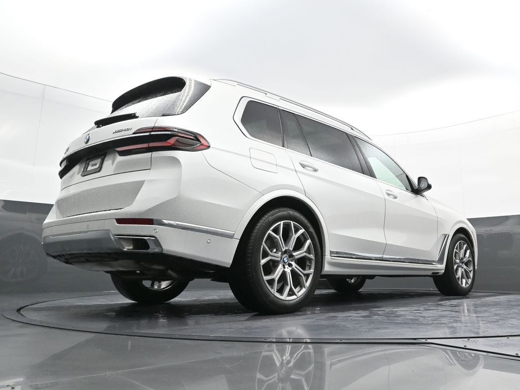 2025 BMW X7 xDrive40i