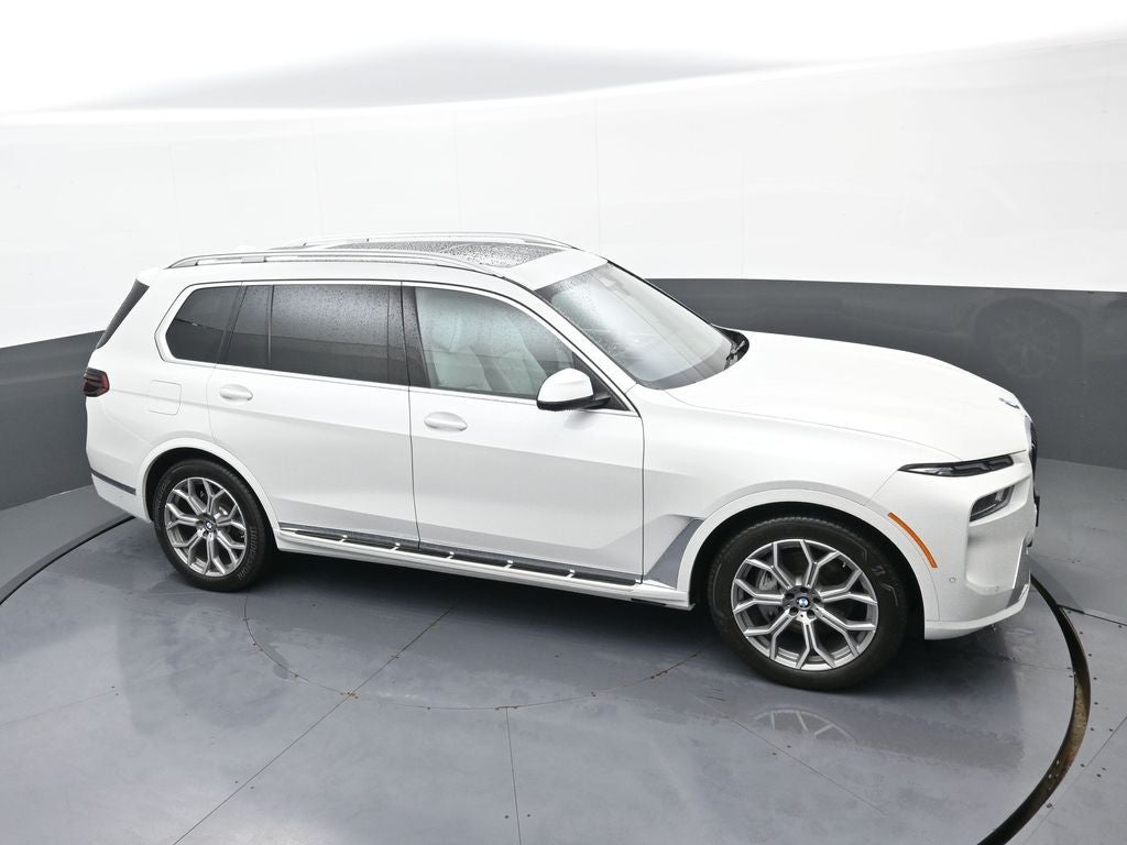 2025 BMW X7 xDrive40i