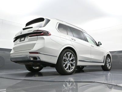 2025 BMW X7 xDrive40i