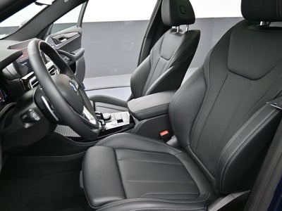 2025 BMW X4 xDrive30i