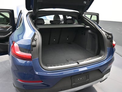 2025 BMW X4 xDrive30i