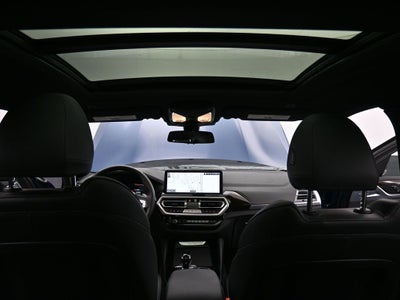 2025 BMW X4 xDrive30i