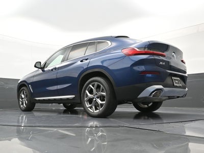 2025 BMW X4 xDrive30i