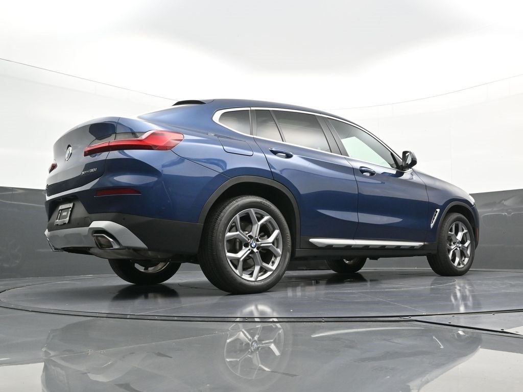 2025 BMW X4 xDrive30i