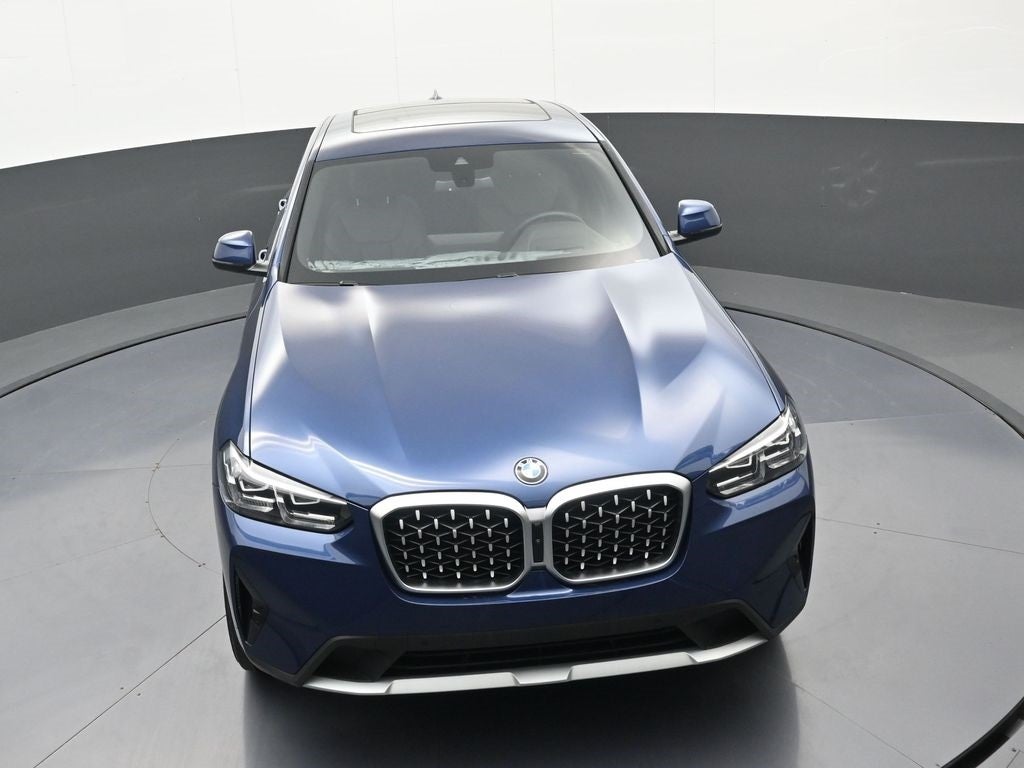 2025 BMW X4 xDrive30i