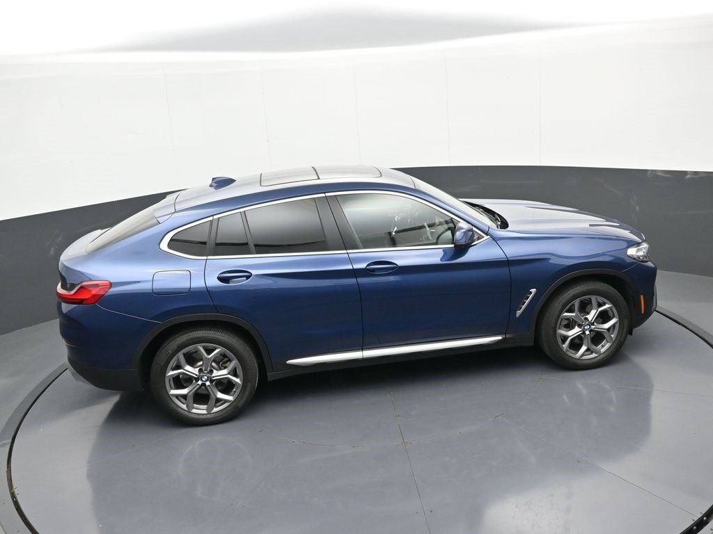 2025 BMW X4 xDrive30i
